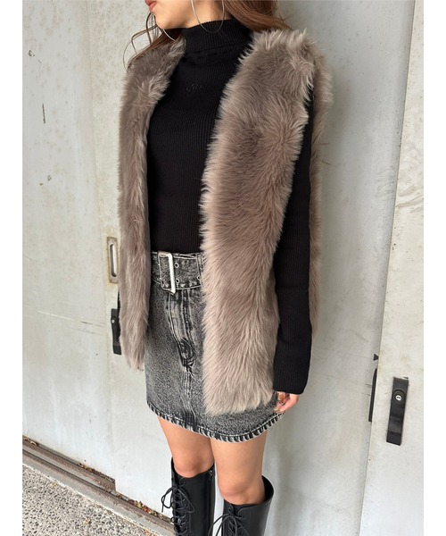 EGOIST（エゴイスト）の「シンプルフェイクファーベスト（ベスト・レディース・ライトブラウン/ダークグレー・FREE）」の14枚目の写真