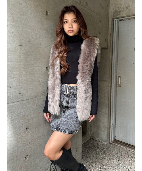 EGOIST（エゴイスト）の「シンプルフェイクファーベスト（ベスト・レディース・ライトブラウン/ダークグレー・FREE）」の17枚目の写真