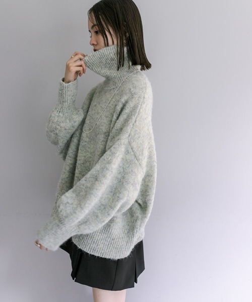 mystic（ミスティック）の「【4色展開】モヘアライクタートルニット（ニット/セーター・レディース・チャコールグレー/オフホワイト/グリーン/イエロー・FREE）」の10枚目の写真