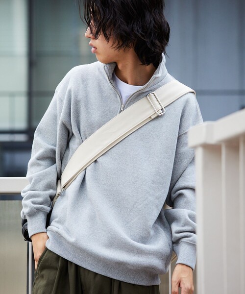 FREAK'S STORE（フリークスストア）の「ヴィーガンレザーニュースペーパーバッグ（ショルダーバッグ・メンズ・ブラック/オフホワイト/グリーン/グレー・ONE SIZE/ﾌﾘ-）」の21枚目の写真