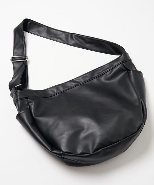 未使用 アットラスト ニュースペーパーバック グリーン 2025年最新】AtLast&Co. ショルダーバッグの人気アイテム - メルカリ