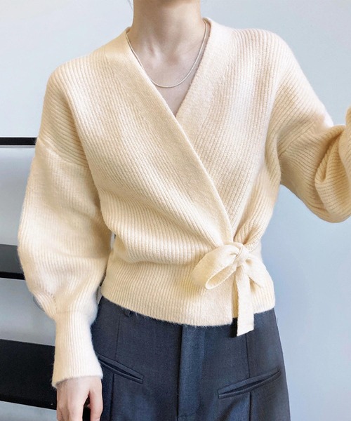 OSYAREVO（オシャレボ）の「カシュクール ニット カーディガン（カーディガン/ボレロ・レディース・オフホワイト/ライトカーキ/グレー・FREE）」の15枚目の写真