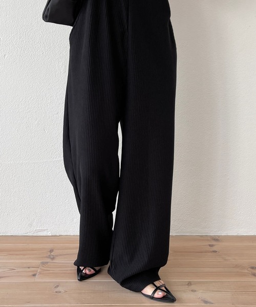 wee9s（ウィークス）の「Beginners salopette / ビギナーズサロペット,スクエアネック,ワイドシルエット（サロペット/オーバーオール・レディース・ベージュ/ブラック/チャコール・FREE）」の12枚目の写真