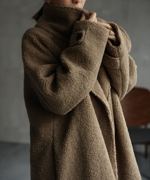 sakishimatokyo（サキシマトーキョー）の「ボアスタンドカラーミドル