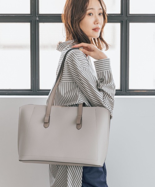 GLOBAL WORK（グローバルワーク）の「スペ軽撥水6ポケA4トート