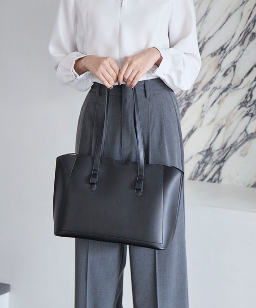 GLOBAL WORK（グローバルワーク）の「スペ軽撥水6ポケA4トート