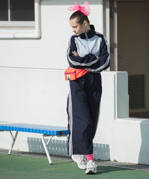 forksy.（フォルクシー）の「【forksy.】【セットアップ対応】ナイロントラックラインスカート（スカート・レディース・パープル/ネイビー/ライトブルー/オフホワイト・FREE）」の12枚目の写真