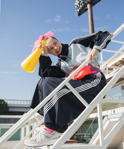 forksy.（フォルクシー）の「【forksy.】【セットアップ対応】ナイロントラックラインスカート（スカート・レディース・パープル/ネイビー/ライトブルー/オフホワイト・FREE）」の19枚目の写真