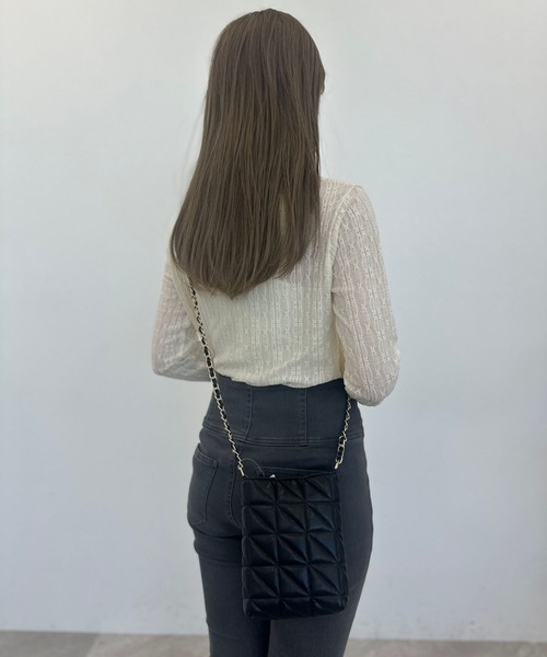 tiny tiny（ティニーティニー）の「キルトミニショルダーバッグ[tiny tiny(ティニーティニー)]（ショルダーバッグ・レディース・ブラック/レッド/アイボリー・0）」の5枚目の写真