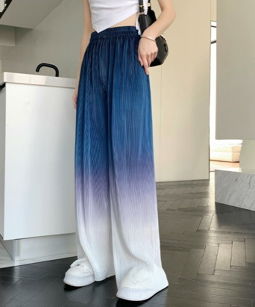 COCOMOMO（ココモモ）の「ストレートプリーツイージーワイドパンツ（その他パンツ・レディース・ブルー系その他/グリーン系その他/ブラック/ブラック系その他/ブルー/パープル・FREE）」の17枚目の写真