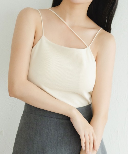 fupel（フぺル）の「2WAYカップ付きキャミソール（キャミソール・レディース・アイボリー/ブラック・FREE）」の4枚目の写真