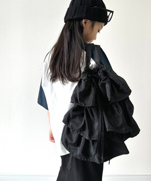 CIAOPANIC TYPY(チャオパニックティピー)の「【KIDS】2WAYフリルショルダーバッグ/ナップサック(ショルダーバッグ・キッズ・ブラック/ブルー/ピンク・ONE SIZE)」の2枚目の写真