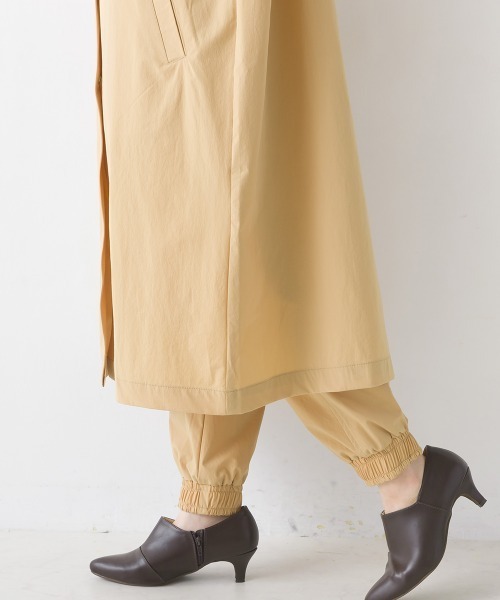 OMNES(オムネス)の「ナイロンストレッチ ガンフラップロングコート(その他アウター・レディース・ベージュ/カーキ/ブラック・FREE)」の14枚目の写真