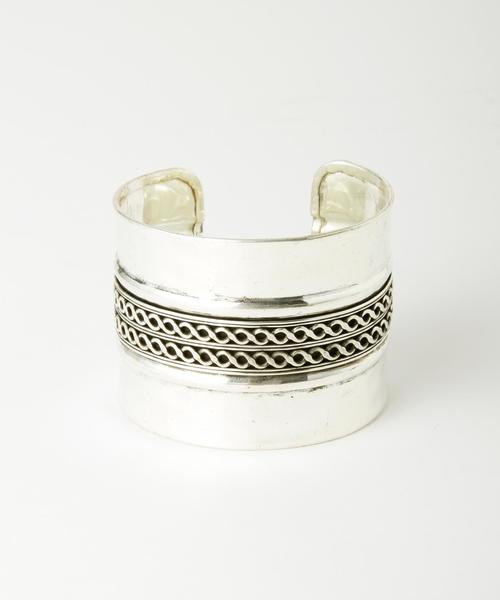 Another Edition(アナザーエディション)の「AE SLV CHN フトBNGL(バングル/リストバンド・レディース・シルバー・フリー)」の1枚目の写真