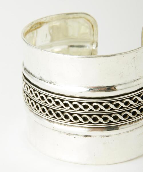 Another Edition(アナザーエディション)の「AE SLV CHN フトBNGL(バングル/リストバンド・レディース・シルバー・フリー)」の3枚目の写真