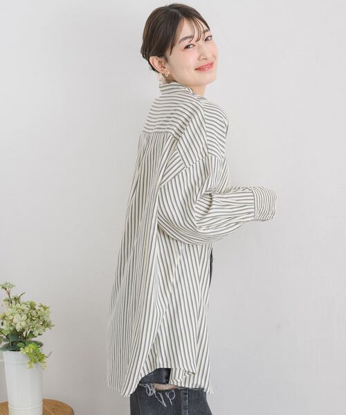 RETRO GIRL(レトロガール)の「ストライプBIGシャツ(シャツ/ブラウス・レディース・ブラック/ブルー・FREE)」の16枚目の写真