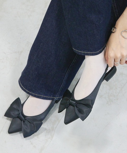 Futier land(フューティアランド)の「サテンビッグリボンミュール(サンダル・レディース・アイボリー/ブラック/シルバー・36/37/38/39/40)」の17枚目の写真