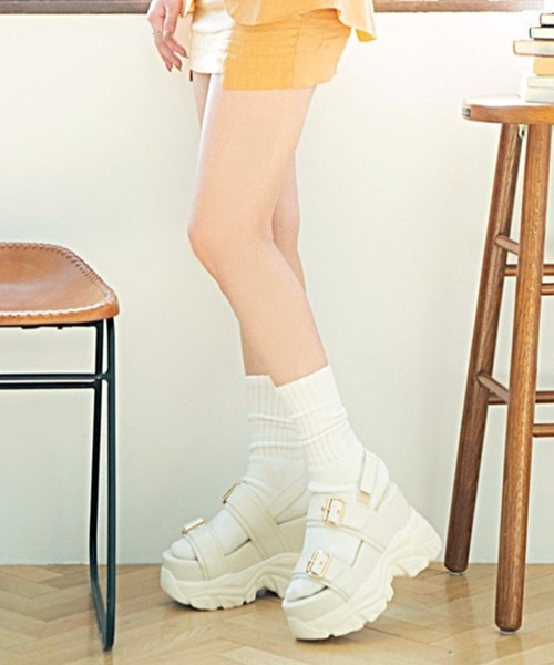 R&E（アールアンドイー）の「【R&E】厚底ラバーWベルトサンダル（サンダル・レディース・アイボリー/ブラック・S/M/L/LL）」の20枚目の写真