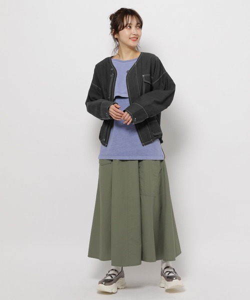 niko and...（ニコアンド）の「オックスVネックブルゾン（ブルゾン・レディース・スモーク/サックスブルー/ナチュラル・MEDIUM/BIG(L)）」の5枚目の写真