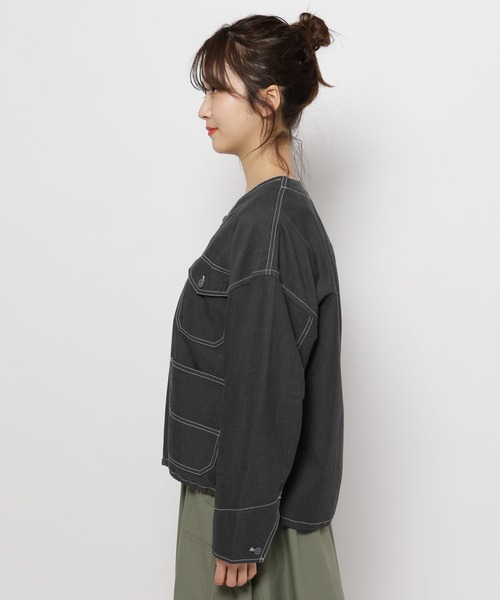 niko and...（ニコアンド）の「オックスVネックブルゾン（ブルゾン・レディース・スモーク/サックスブルー/ナチュラル・MEDIUM/BIG(L)）」の14枚目の写真