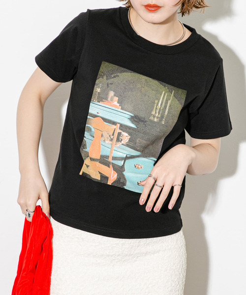 KBF（ケイビーエフ）の「フォトプリントTEE（Tシャツ/カットソー・レディース・ブラック/オフホワイト・ONE）」の2枚目の写真