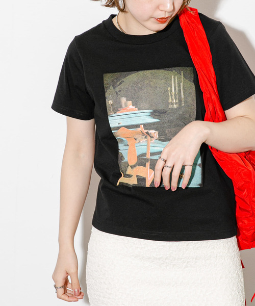 KBF（ケイビーエフ）の「フォトプリントTEE（Tシャツ/カットソー・レディース・ブラック/オフホワイト・ONE）」の3枚目の写真