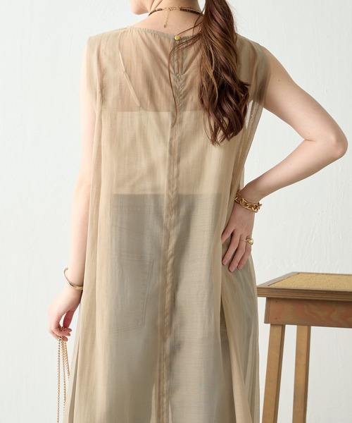 COLLAGE GALLARDAGALANTE（コラージュガリャルダガランテ）の「シボシアーワンピース/WEB限定（ワンピース・レディース・ベージュ/レッド/ブラック・FREE）」の13枚目の写真