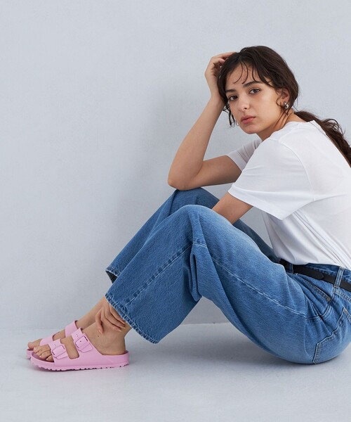 BIRKENSTOCK（ビルケンシュトック）の「＜BIRKENSTOCK＞アリゾナ EVA / ARIZONA EVA（サンダル・レディース・ブラウン/ライトピンク/ブラック/クリーム/ライトブルー・37(24)/38(24.5)/36(23)/35(22.5)）」の7枚目の写真
