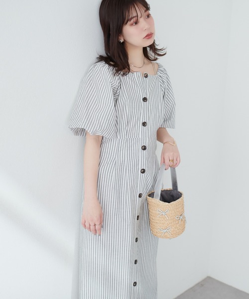 natural couture(ナチュラルクチュール)の「ベルト付バルーンスリーブワンピース(ワンピース・レディース・ブラック/ブルー/ライトベージュ/ラベンダー/その他1・FREE)」の5枚目の写真