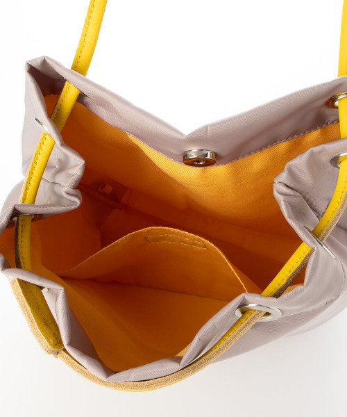 cache cache(カシュ カシュ)の「カシュカシュ cachecache / ナイロンツイル牛革付属ハトメショルダー(ショルダーバッグ・レディース・ピンク/グリーン/ベージュ系その他/イエロー・FREE)」の19枚目の写真