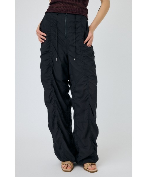 MOUSSY（マウジー）の「SHEER MILITARY LOOSE パンツ（カーゴパンツ・レディース・ブラック/レッド/ホワイト・2/1）」の7枚目の写真