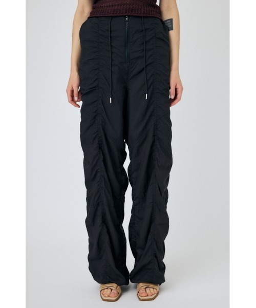 MOUSSY（マウジー）の「SHEER MILITARY LOOSE パンツ（カーゴパンツ・レディース・ブラック/レッド/ホワイト・2/1）」の9枚目の写真