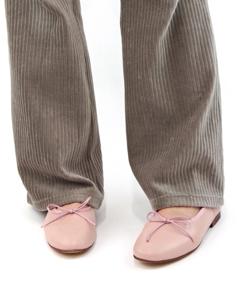 PUPE（プーペ）の「PUPE/プーペ レザーバレエシューズ【2340】（パンプス・レディース・コーラルピンク/その他/ピンクベージュ/レモンイエロー/オフホワイト・35/36/38）」の3枚目の写真