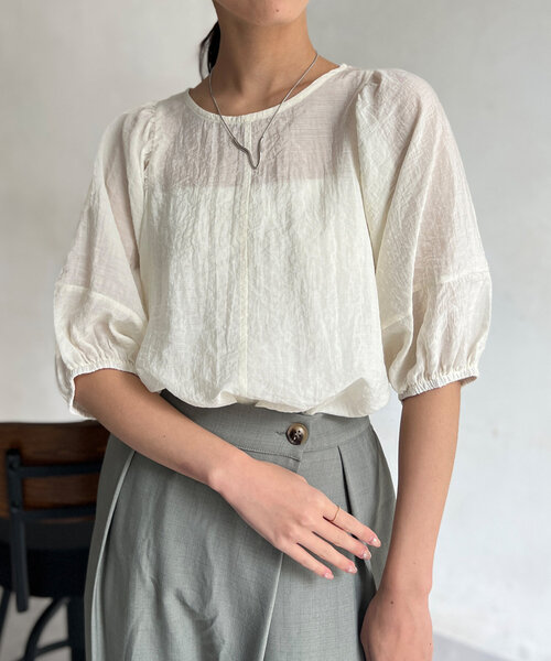 Chez toi（シェトワ）の「ランタンスリーブセミシアーブラウス（シャツ/ブラウス・レディース・モカ/ブラック/オフホワイト・FREE）」の5枚目の写真