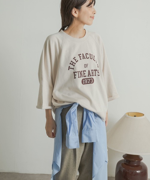 URBAN RESEARCH DOORS（アーバンリサーチドアーズ）の「ミニ裏毛BIGスリーブロゴプルオーバー（Tシャツ/カットソー・レディース・グレー/ライトベージュ/スミクロ・MEDIUM）」の13枚目の写真