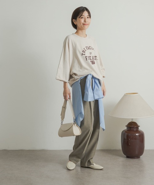 URBAN RESEARCH DOORS（アーバンリサーチドアーズ）の「ミニ裏毛BIGスリーブロゴプルオーバー（Tシャツ/カットソー・レディース・グレー/ライトベージュ/スミクロ・MEDIUM）」の14枚目の写真