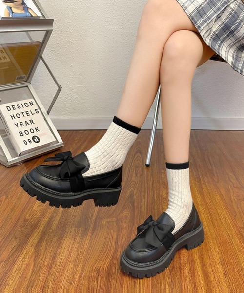 Teem Store(チームストア)の「リボン付き フェミニン厚底ボリュームヒールローファー(ローファー・レディース・その他2/ブラウン/ブラック系その他/その他/ブラック・36/38/40)」の11枚目の写真