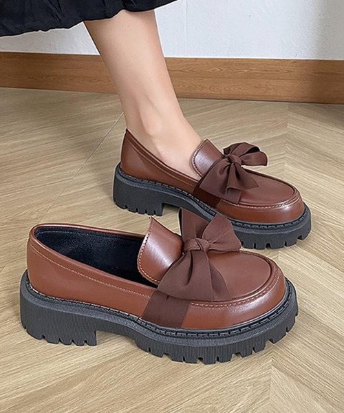 Teem Store(チームストア)の「リボン付き フェミニン厚底ボリュームヒールローファー(ローファー・レディース・その他2/ブラウン/ブラック系その他/その他/ブラック・36/38/40)」の16枚目の写真