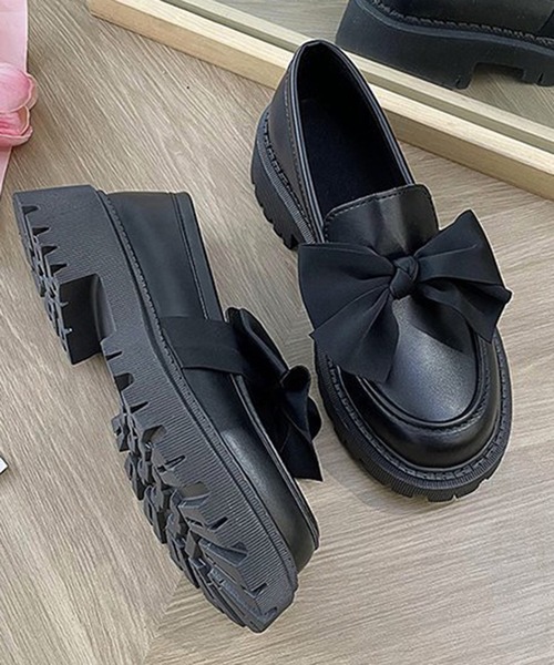 Teem Store(チームストア)の「リボン付き フェミニン厚底ボリュームヒールローファー(ローファー・レディース・その他2/ブラウン/ブラック系その他/その他/ブラック・36/38/40)」の14枚目の写真
