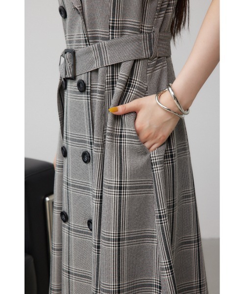 AZUL by moussy（アズールバイマウジー）の「トレンチジレワンピース（ワンピース・レディース・ブラック/カーキ/グレー系その他/ベージュ・SMALL/MEDIUM）」の20枚目の写真
