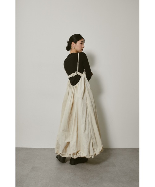 DRWCYS（ドロシーズ）の「バルーンボリュームキャミワンピース（ワンピース・レディース・ブラック/アイボリー・FREE）」の4枚目の写真