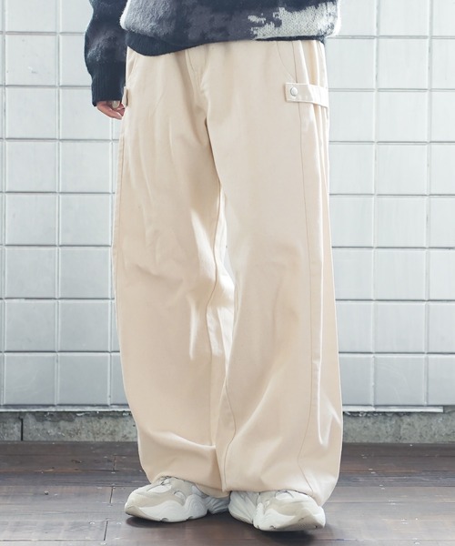 Beno（ビーノ）の「バルーンスナップバギーデニムパンツ（デニムパンツ・メンズ・ブラック/ブラック系その他/キナリ/ブルー系その他2・SMALL/MEDIUM/LARGE）」の5枚目の写真