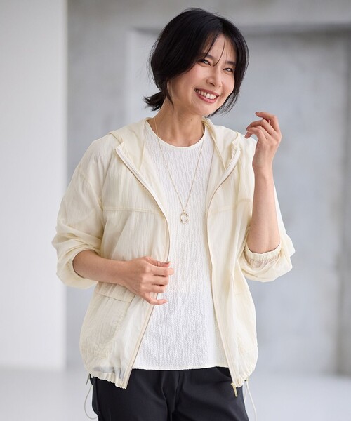 ANY（エニィ）の「ボリュームショルダーふくれプルオーバー（Tシャツ/カットソー・レディース・ダークブラウン系/ブラック系/ホワイト系/スモーキーグリーン系・F）」の9枚目の写真