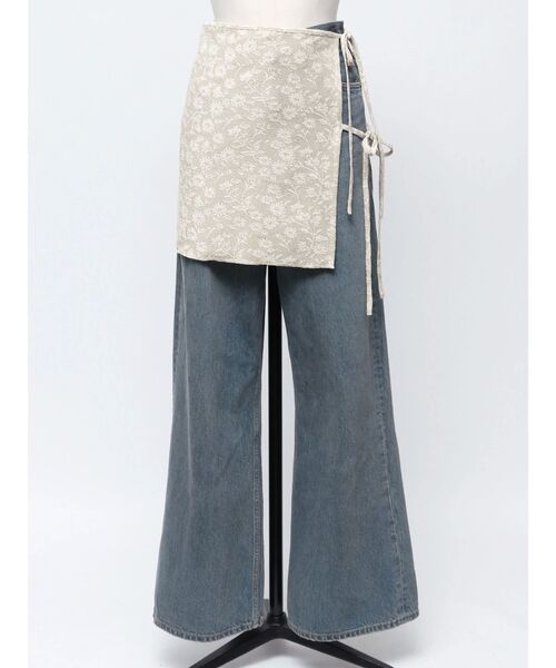 VEQUM（VEQUM）の「【VEQUM】TEXTURE WRAP SK（スカート・レディース・アイボリー/ブラック・FREE）」の3枚目の写真