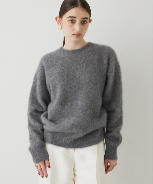 Whim Gazette（ウィムガゼット）の「カシミヤ混クルーネックファー