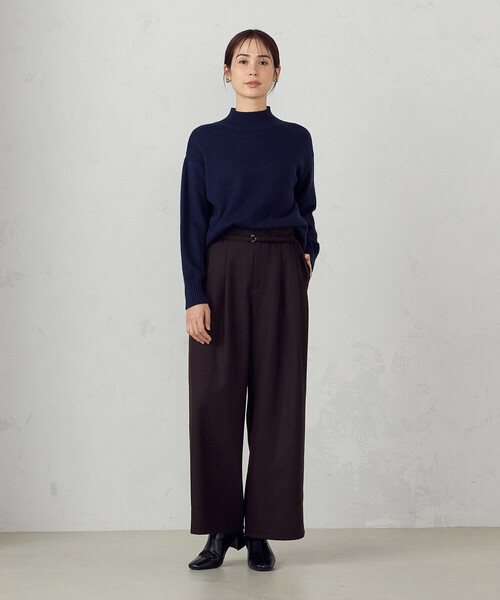 COMME CA ISM(コムサイズム)の「バックスリット ハイネックニット(ニット/セーター・レディース・ベージュ/ネイビー/モカ・MEDIUM/LARGE)」の4枚目の写真