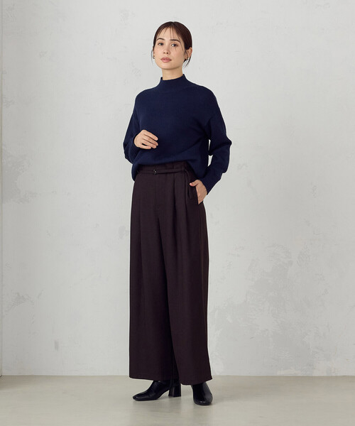 COMME CA ISM(コムサイズム)の「バックスリット ハイネックニット(ニット/セーター・レディース・ベージュ/ネイビー/モカ・MEDIUM/LARGE)」の5枚目の写真