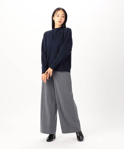 COMME CA ISM(コムサイズム)の「バックスリット ハイネックニット(ニット/セーター・レディース・ベージュ/ネイビー/モカ・MEDIUM/LARGE)」の7枚目の写真