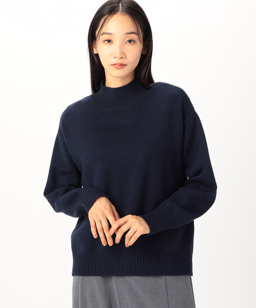 COMME CA ISM(コムサイズム)の「バックスリット ハイネックニット(ニット/セーター・レディース・ベージュ/ネイビー/モカ・MEDIUM/LARGE)」の9枚目の写真