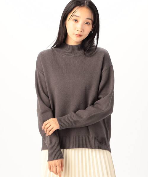 COMME CA ISM(コムサイズム)の「バックスリット ハイネックニット(ニット/セーター・レディース・ベージュ/ネイビー/モカ・MEDIUM/LARGE)」の14枚目の写真